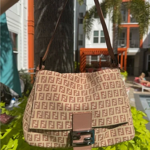 Rare Pink Fendi Baguette Zucca Canvas Shoulder Bag w/ COA - Excellent Condition - Picture 4 of 15